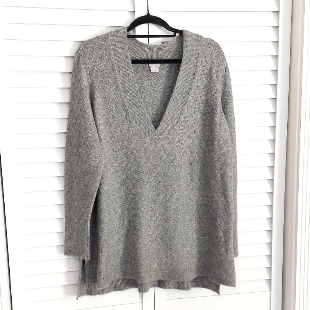 Chicos Sweater, Size XL, Gray, Longsleeve Vneck‎ Pullover Knit, Poly/Wool Blend